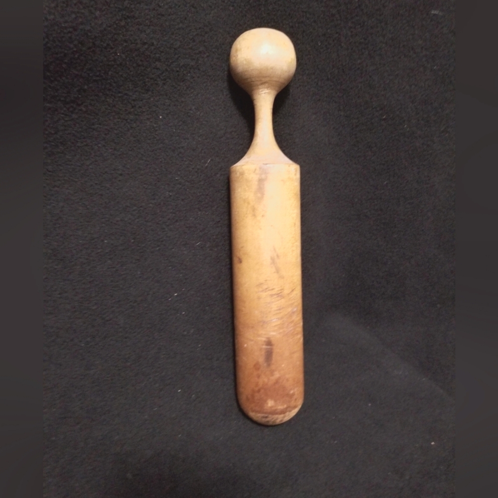 Vintage/Primitive Solid Wood Pestle 11 inches Long